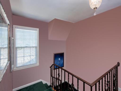1335 Beechwood Place, Saint Paul, MN 55116