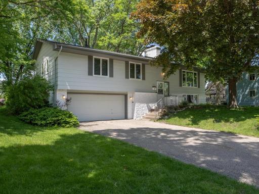 2355 Wisconsin Ave Golden Valley MN 55427 USA-001-003-Front-MLS_Size.jpg