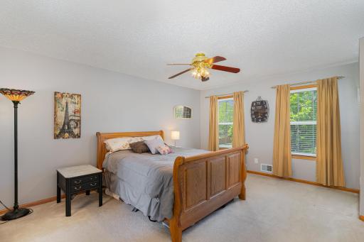 19843 Evensong Avenue, Farmington, MN 55024