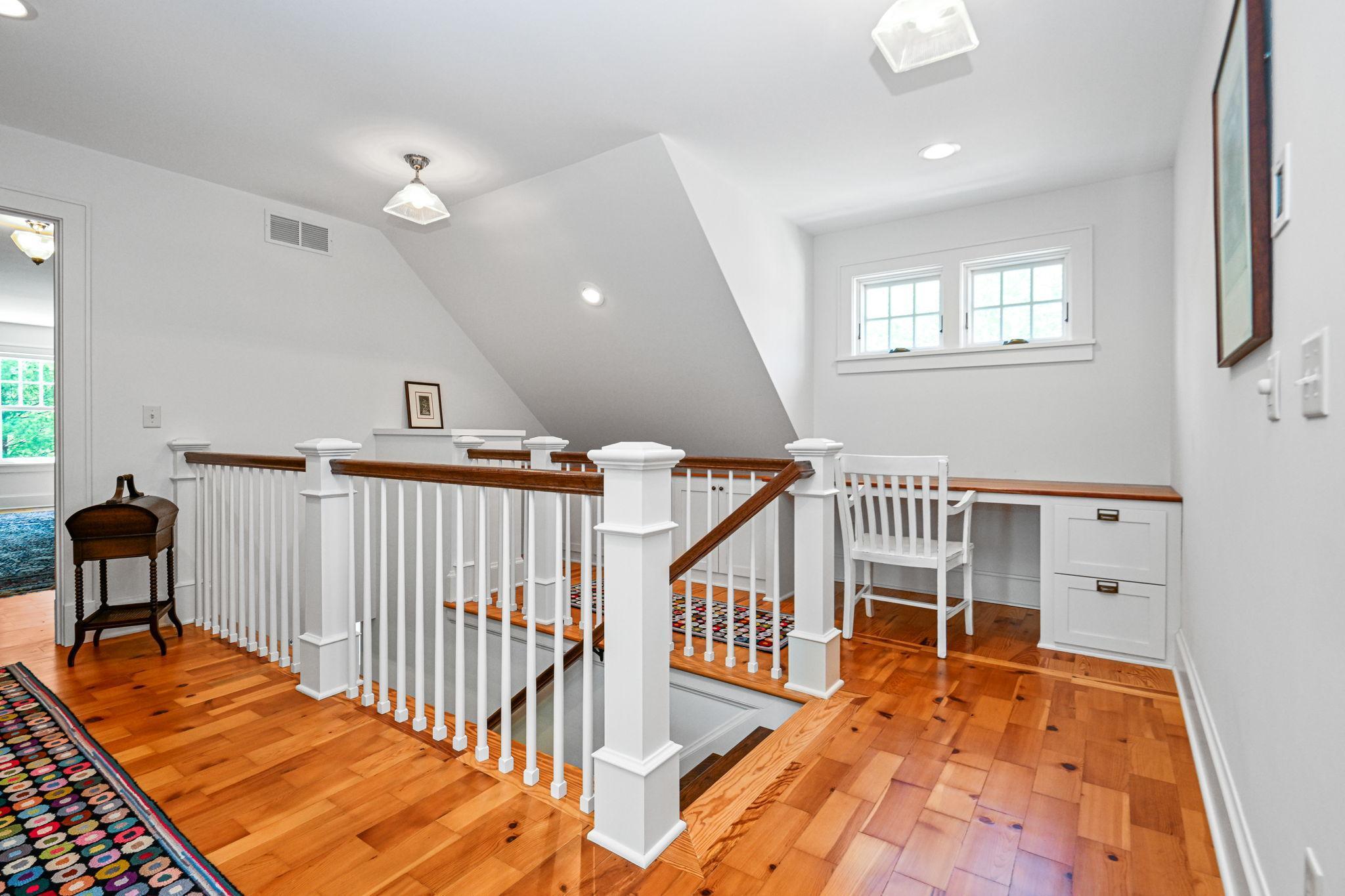 40-web-or-mls-153 Lakeview Ln 040Full.jpg