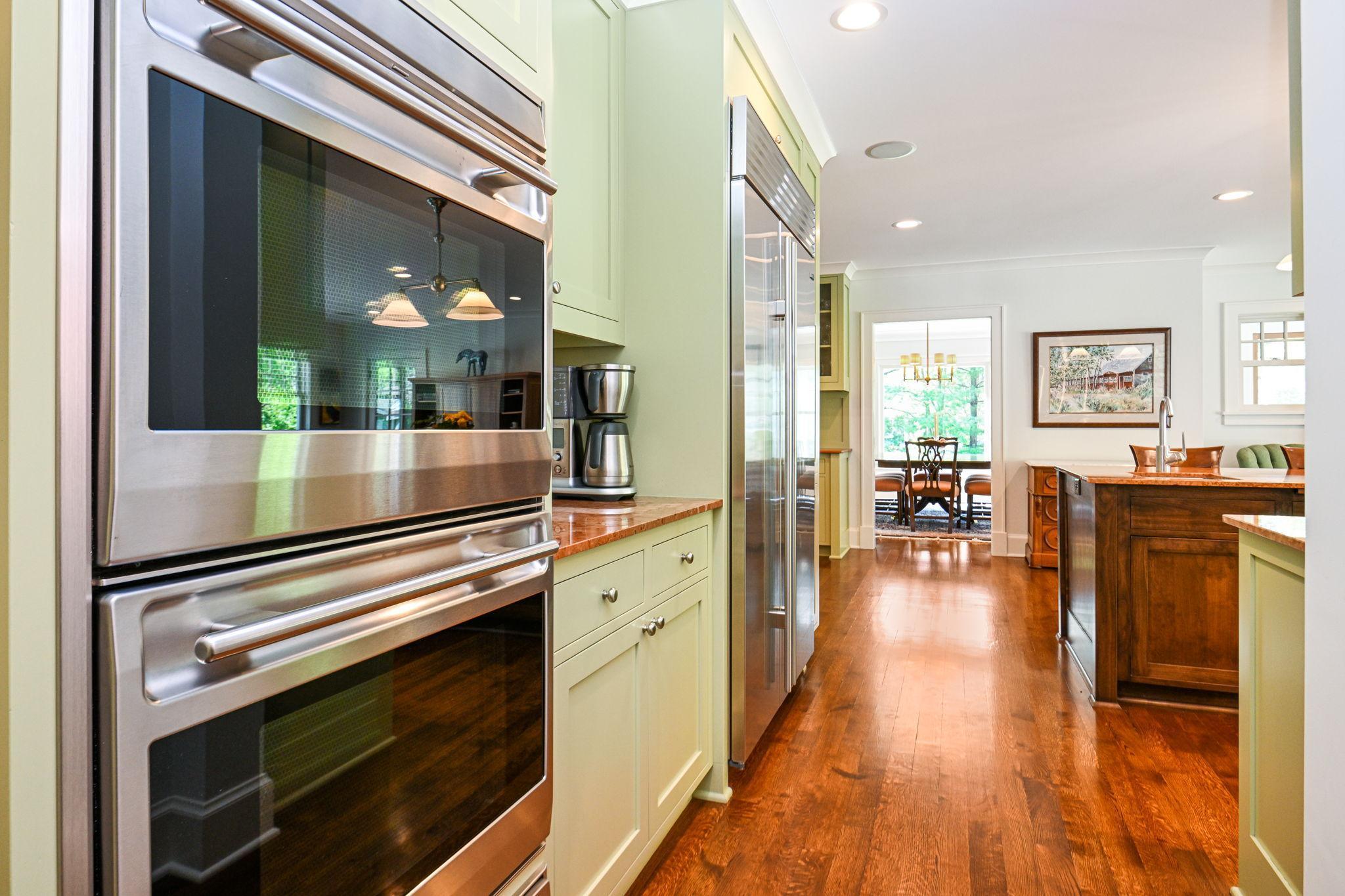 18-web-or-mls-153 Lakeview Ln 018Full.jpg