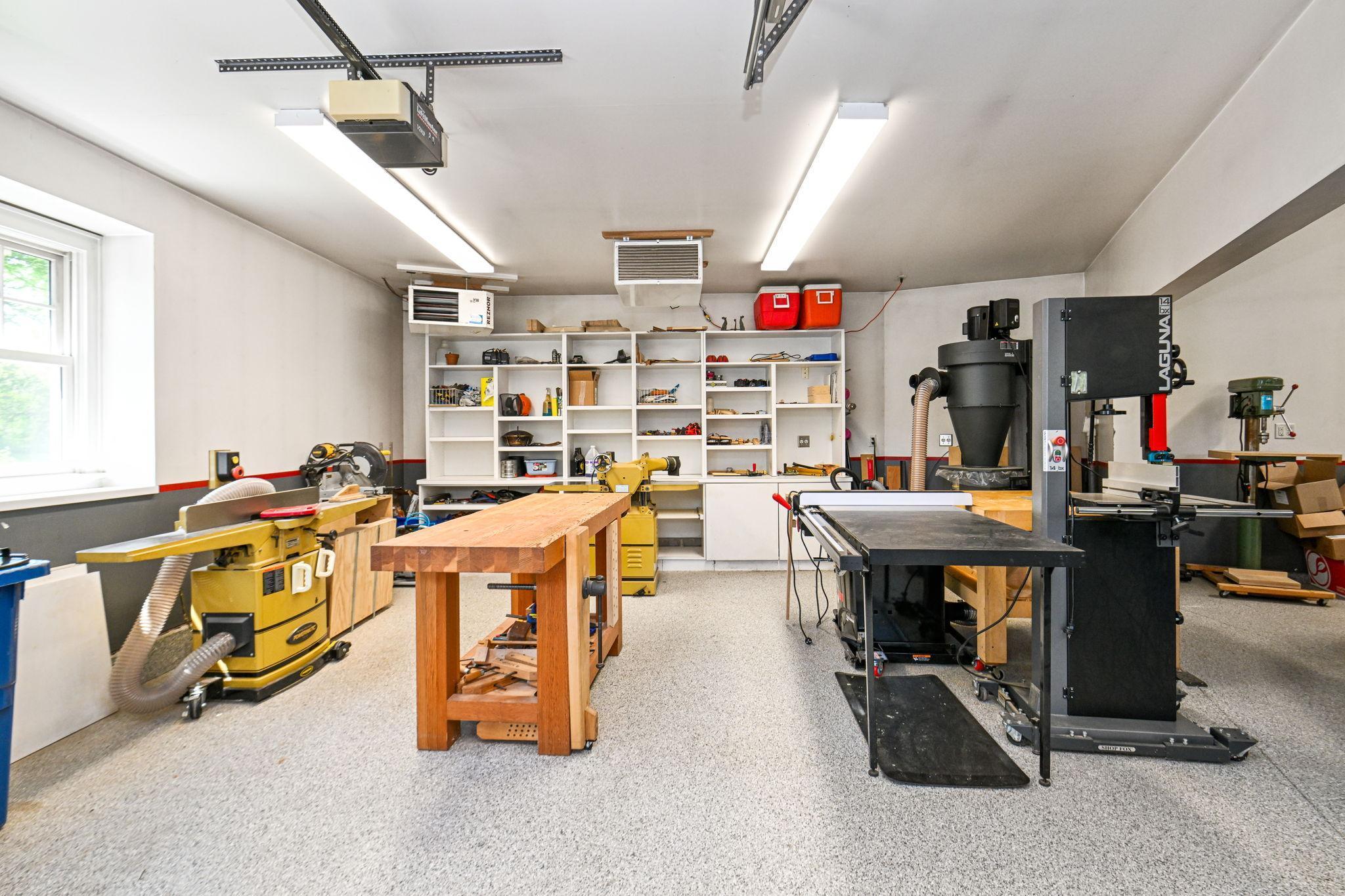 59-web-or-mls-153 Lakeview Ln 059Full.jpg