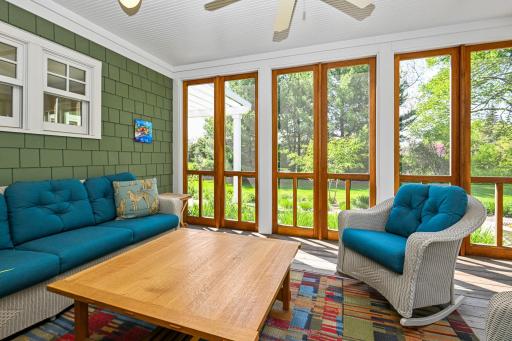 23-web-or-mls-153 Lakeview Ln 023Full.jpg