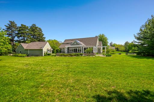 50-web-or-mls-153 Lakeview Ln 050Full.jpg