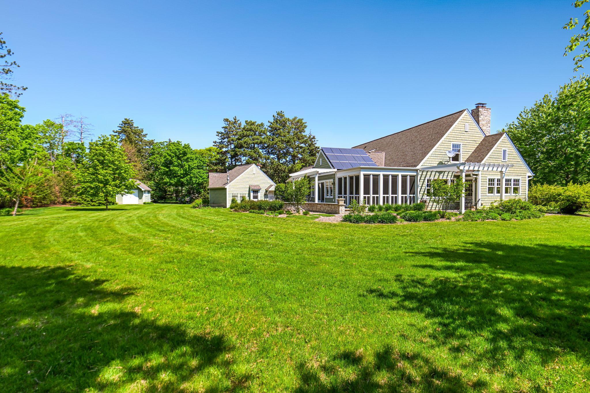 53-web-or-mls-153 Lakeview Ln 053Full.jpg