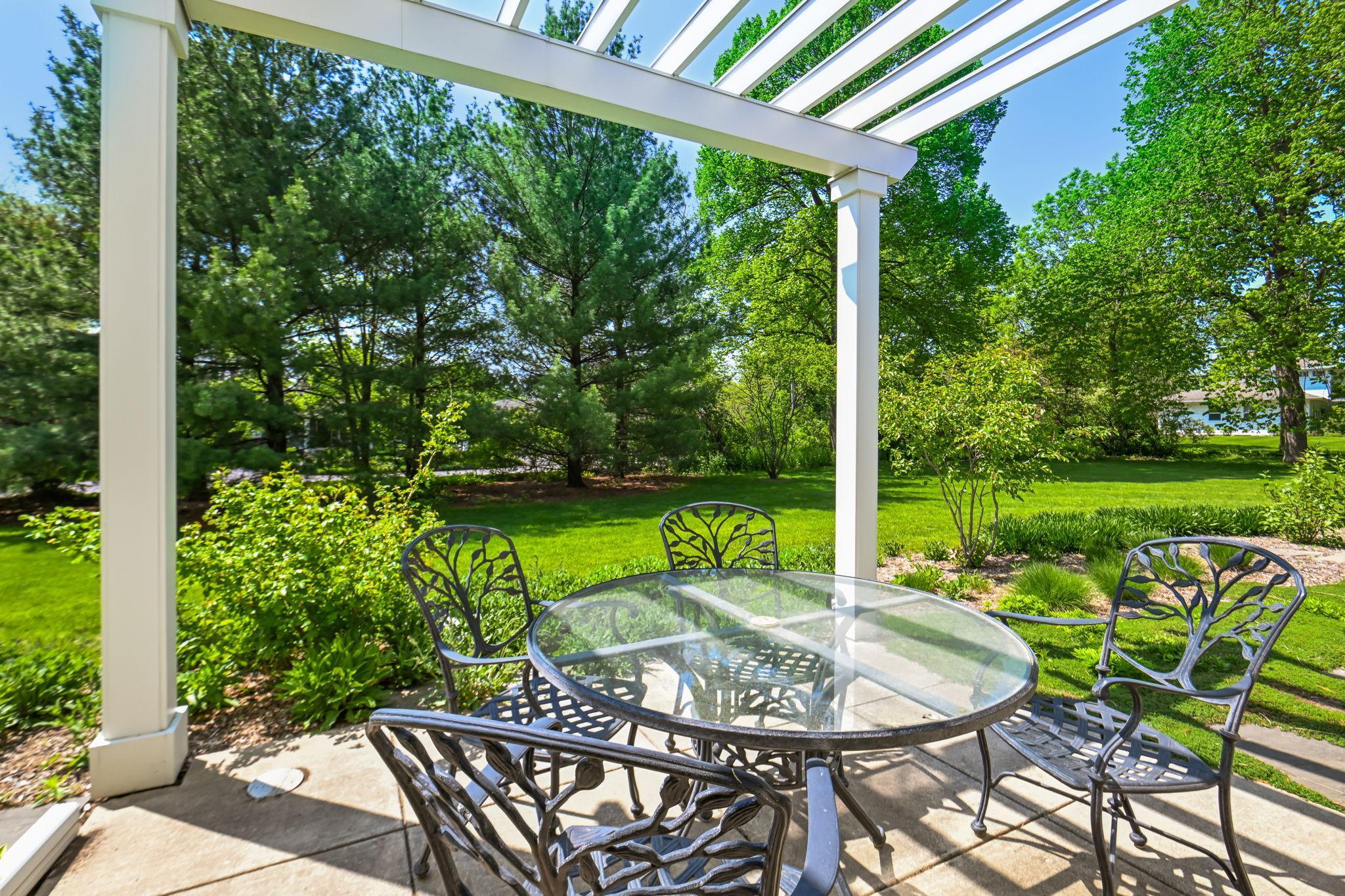 54-web-or-mls-153 Lakeview Ln 054Full.jpg