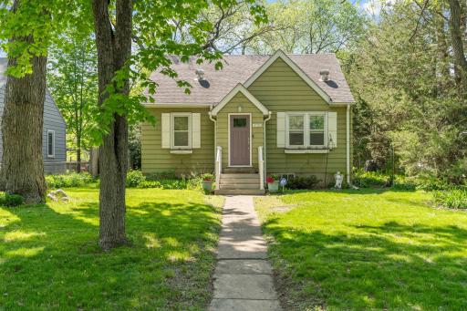 4721 Lakeview Avenue N, Minneapolis, MN 55429