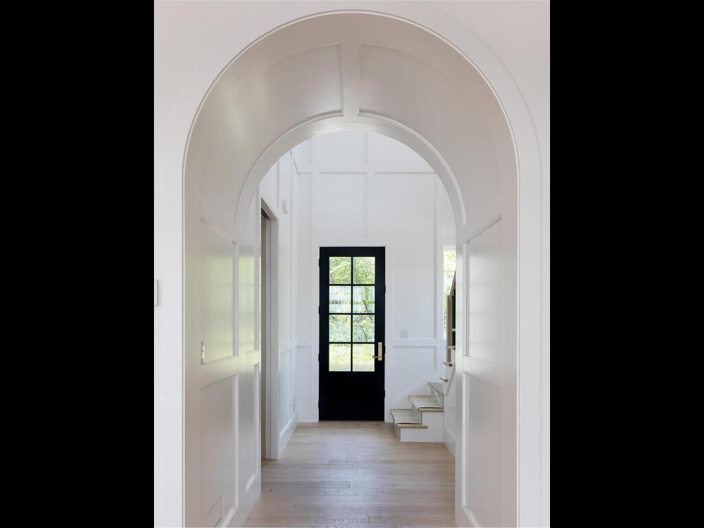 14500 Shady Beach Trail NE Prior Lake MN 55372 USA-003-024-Foyer Archway-MLS_Size.jpg