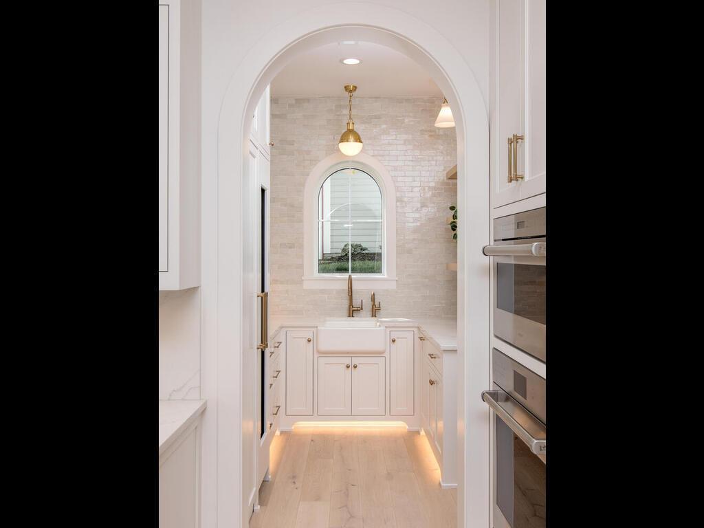 14500 Shady Beach Trail NE Prior Lake MN 55372 USA-011-021-Butlers Pantry-MLS_Size.jpg