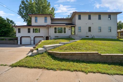 2274 South Avenue E, North Saint Paul, MN 55109
