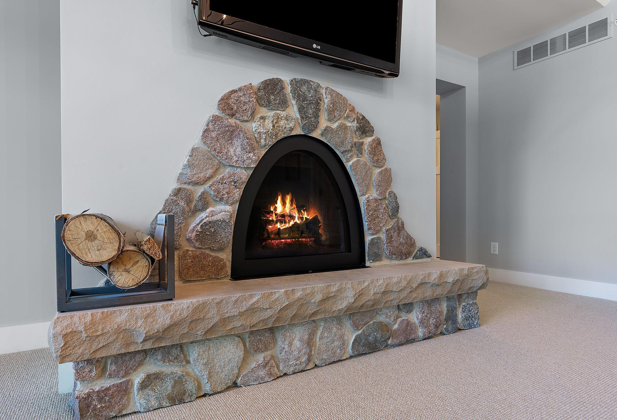 Cozy gas fireplace in the primary suite!