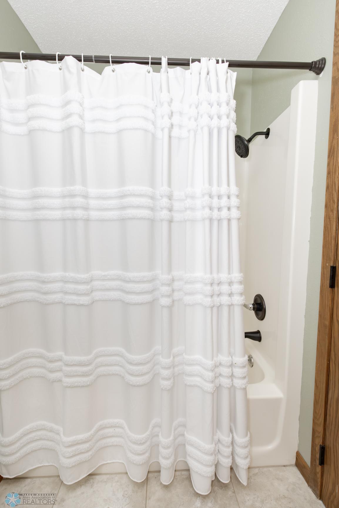 Bathroom 3 - Full