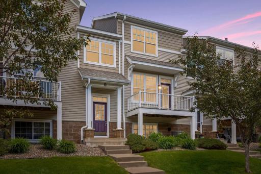 1670 Village Trail E, 2, Saint Paul, MN 55109