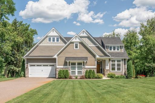 2582 Holy Name Drive, Wayzata, MN 55391