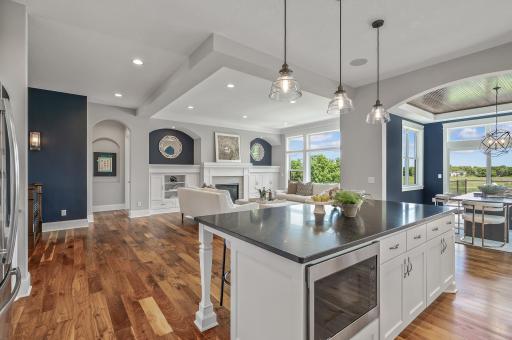 2582 Holy Name Drive, Wayzata, MN 55391