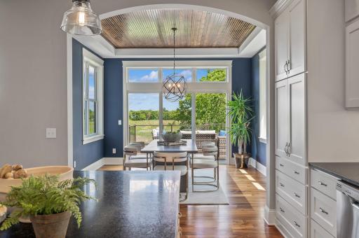 2582 Holy Name Drive, Wayzata, MN 55391