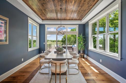 2582 Holy Name Drive, Wayzata, MN 55391