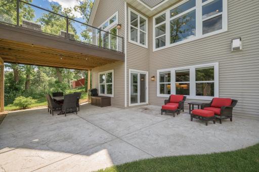 2582 Holy Name Drive, Wayzata, MN 55391