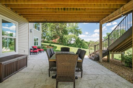 2582 Holy Name Drive, Wayzata, MN 55391