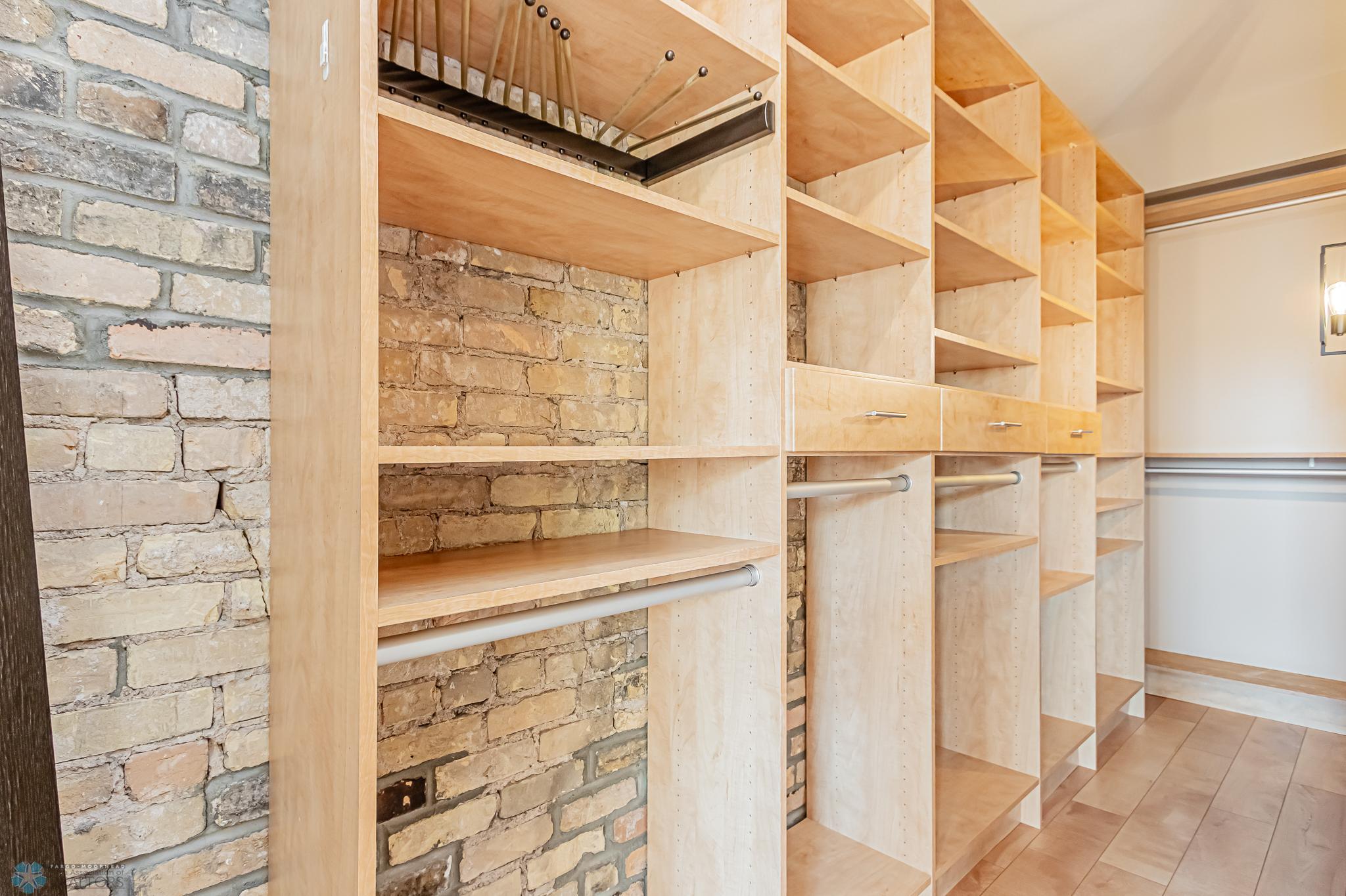 Walk in closet