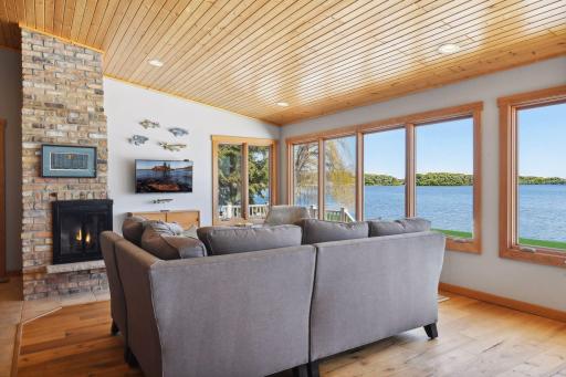 3669 Northshore Drive, Wayzata, MN 55391