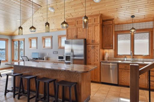 3669 Northshore Drive, Wayzata, MN 55391