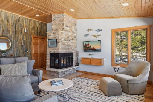 3669 Northshore Drive, Wayzata, MN 55391
