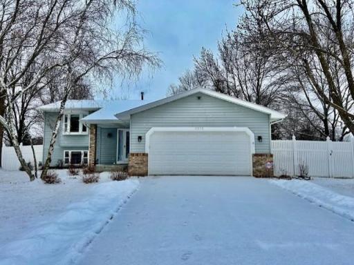 17275 Hibiscus Avenue, Lakeville, MN 55044