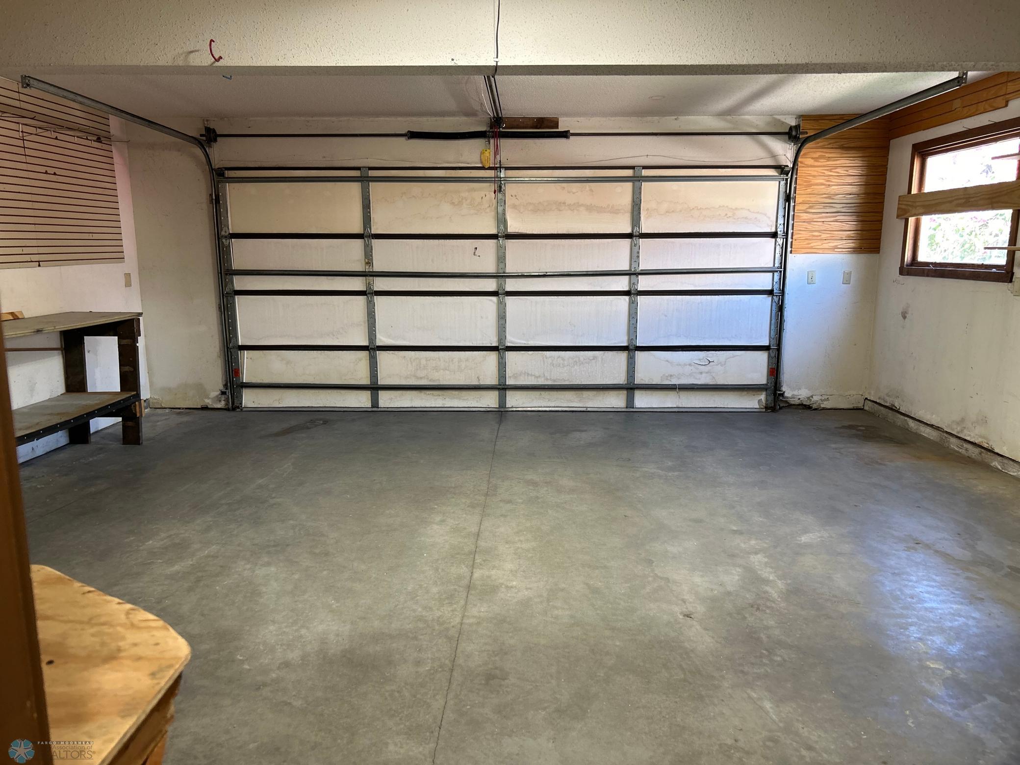 2- stall garage