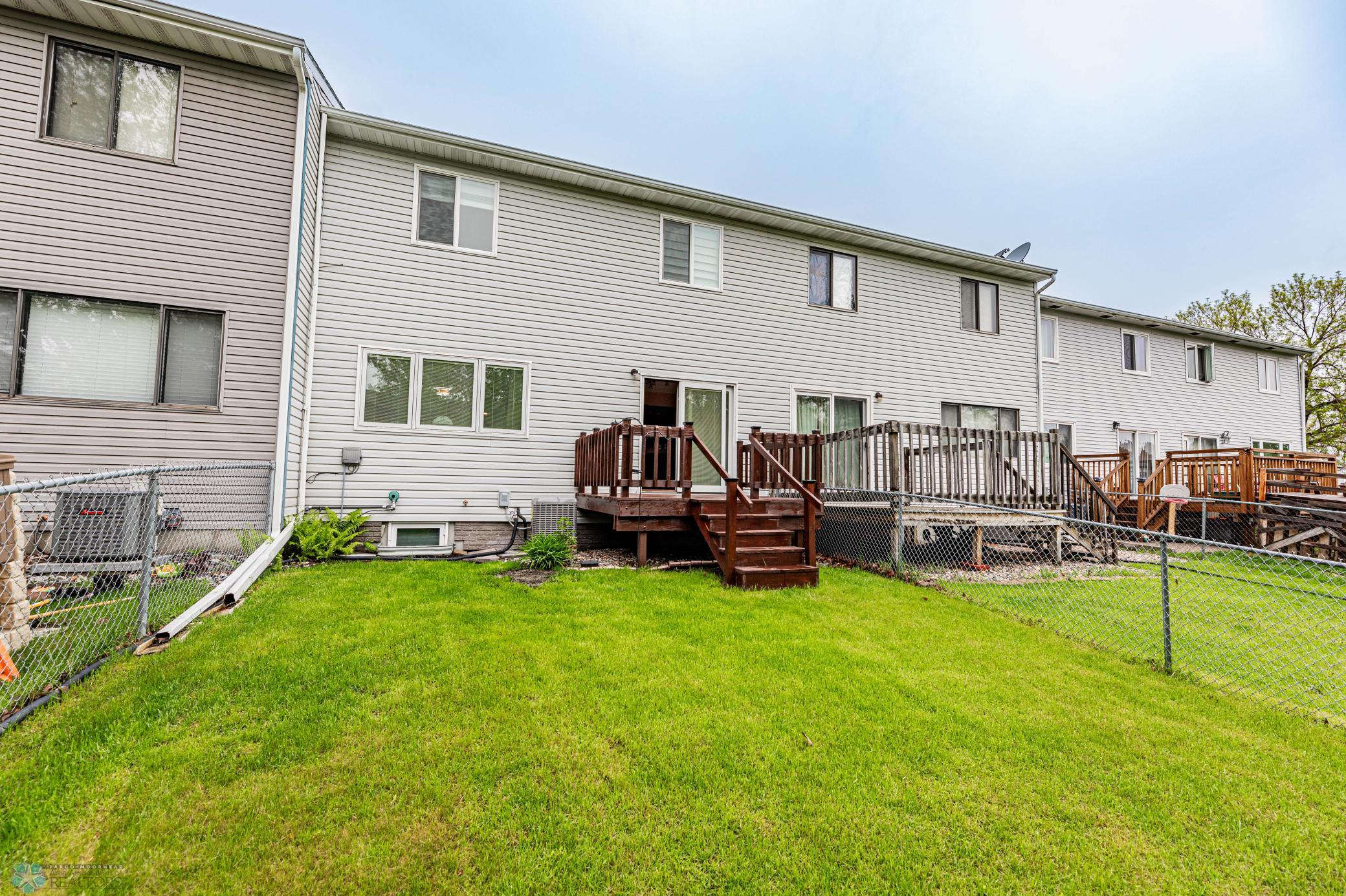 HOUSE REAR