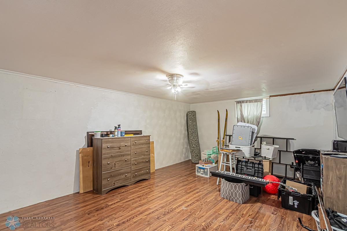 1626 17th St S, Fargo, ND 58103-31.jpg