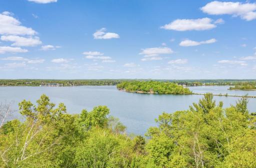 11243 E Gull Lake Drive, Brainerd, MN 56401