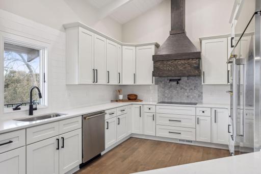 7001 Antrim Road, Edina, MN 55439