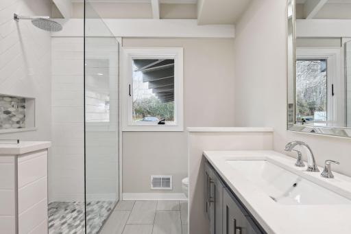 7001 Antrim Road, Edina, MN 55439