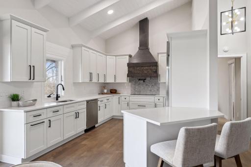 7001 Antrim Road, Edina, MN 55439