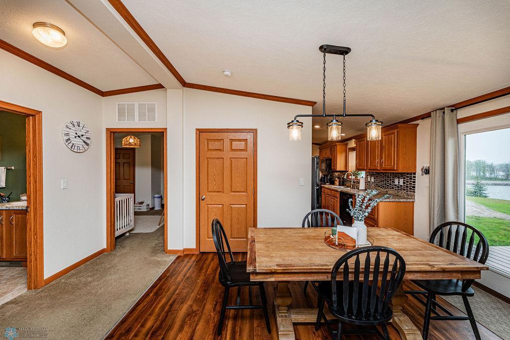 Dining to Kitchen