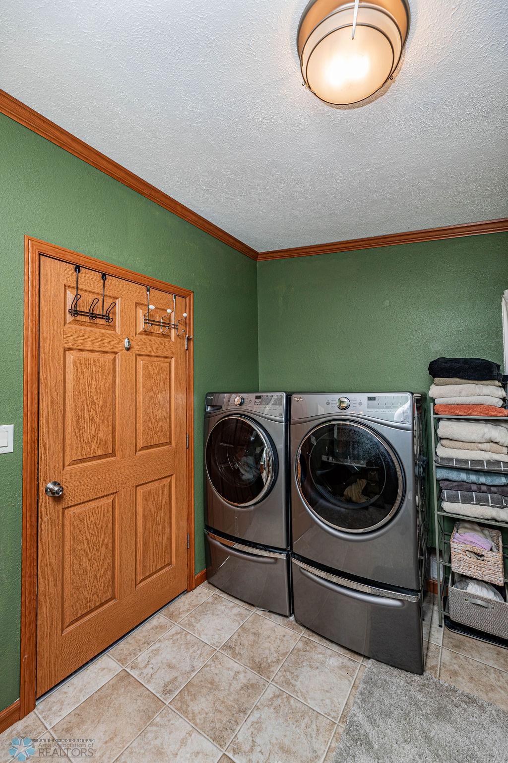 Full Bathroom with Laundry