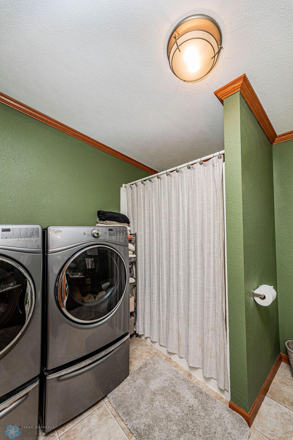 Full Bathroom with Laundry
