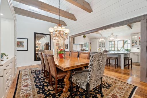 7 Saint Albans Road E, Hopkins, MN 55305