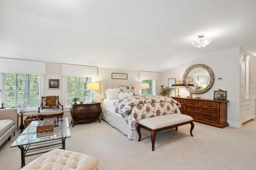 7 Saint Albans Road E, Hopkins, MN 55305