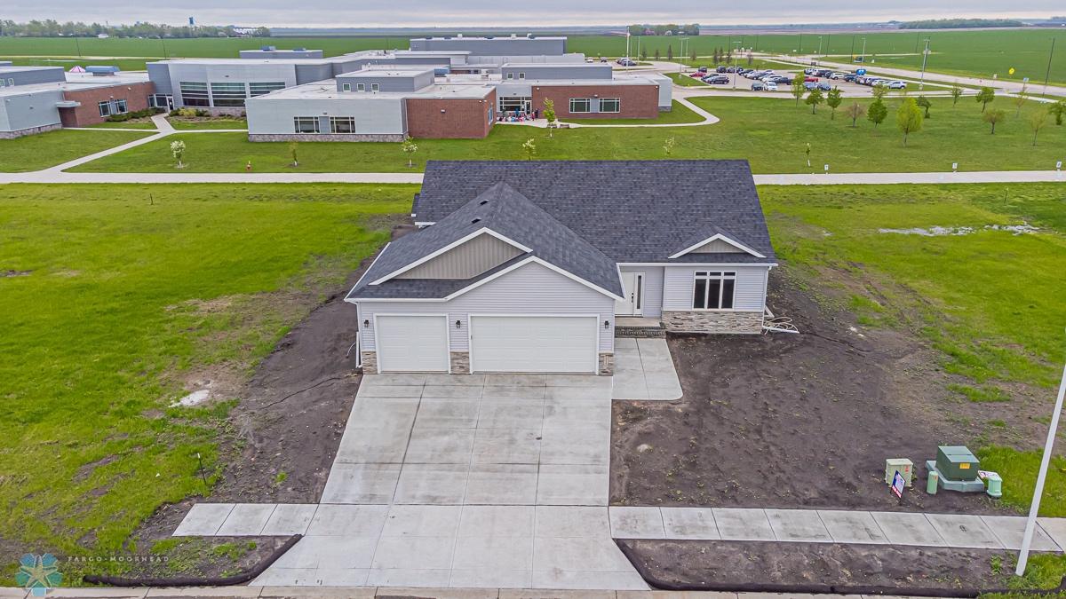 2224 44th st s, moorhead, mn 56560-44.jpg