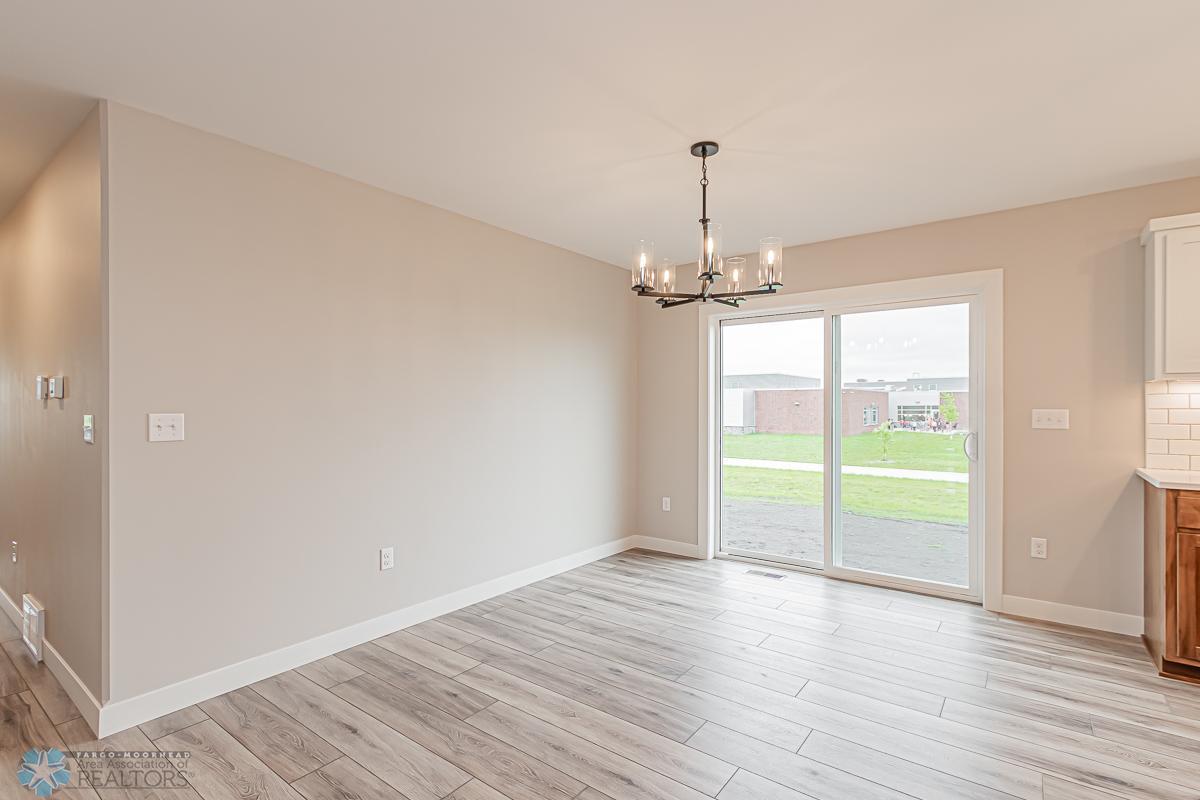 2224 44th St S, Moorhead, MN 56560-23.jpg