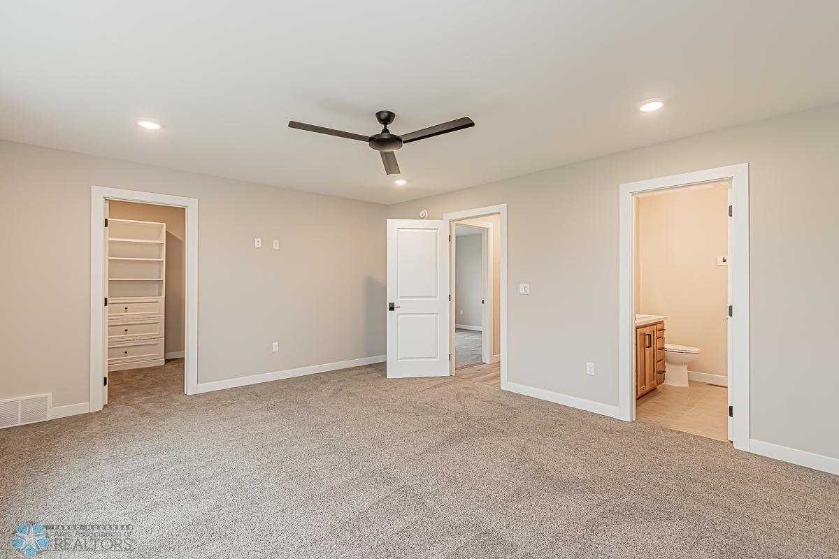 2224 44th St S, Moorhead, MN 56560-15.jpg