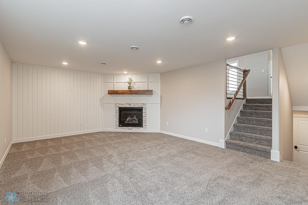 2224 44th St S, Moorhead, MN 56560-26.jpg