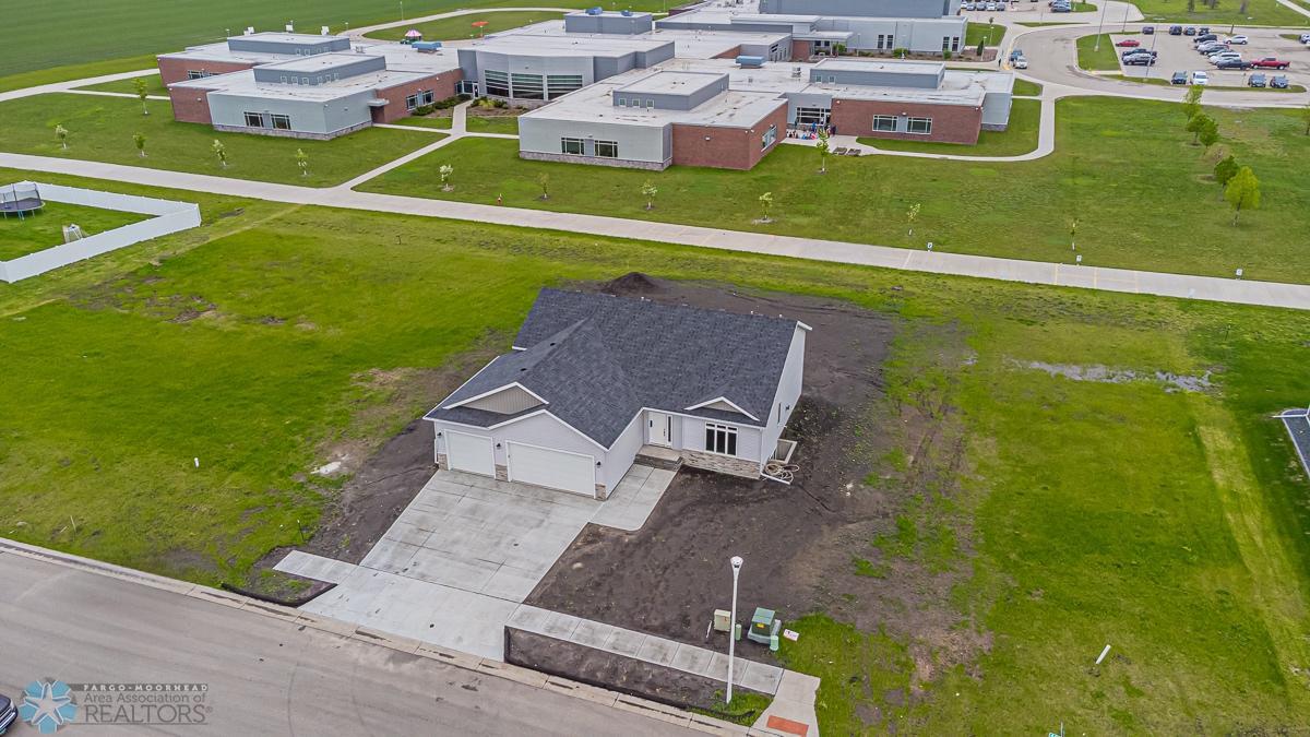 2224 44th st s, moorhead, mn 56560-46.jpg