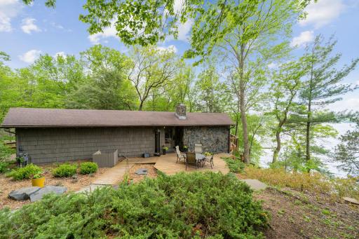 310/312 N Cove Road, Hudson, WI 54016