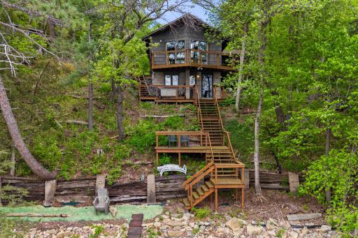 310/312 N Cove Road, Hudson, WI 54016