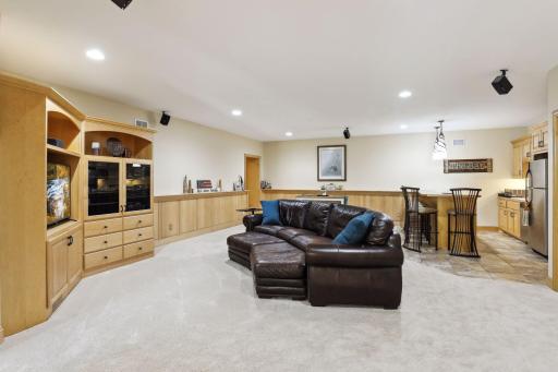 8640 Kelzer Pond Drive, Victoria, MN 55386