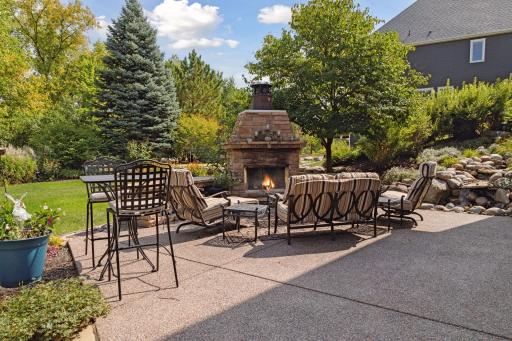 8640 Kelzer Pond Drive, Victoria, MN 55386