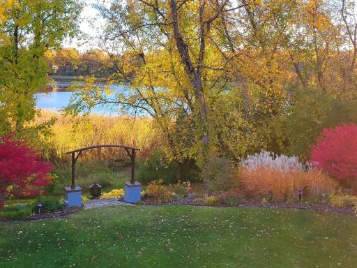 8640 Kelzer Pond Drive, Victoria, MN 55386